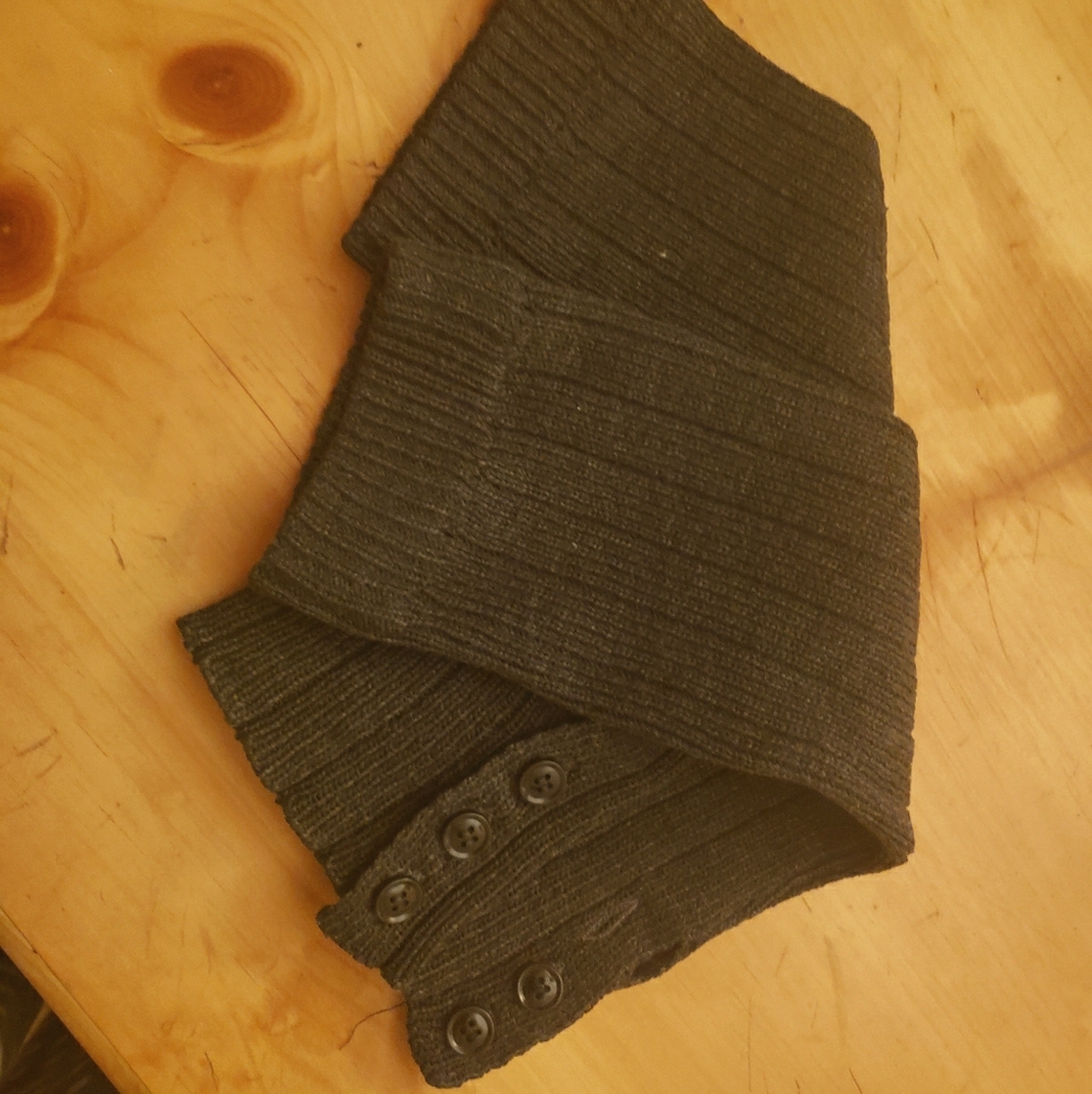 Grey leg warmers